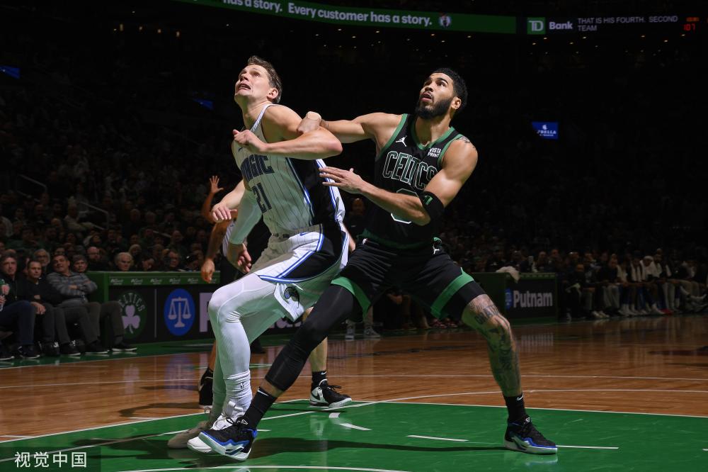 探两队在场 探两队在场