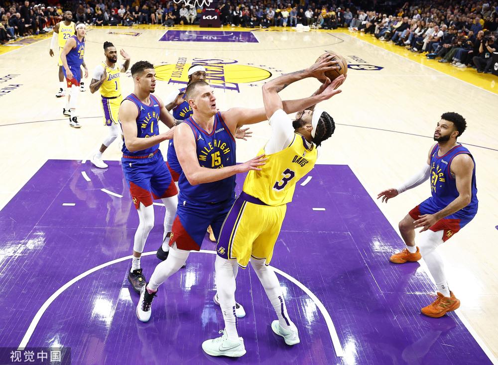 体育场中的 体育场中的