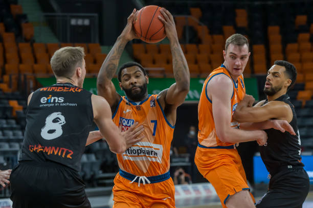 的中场大师 的中场大师