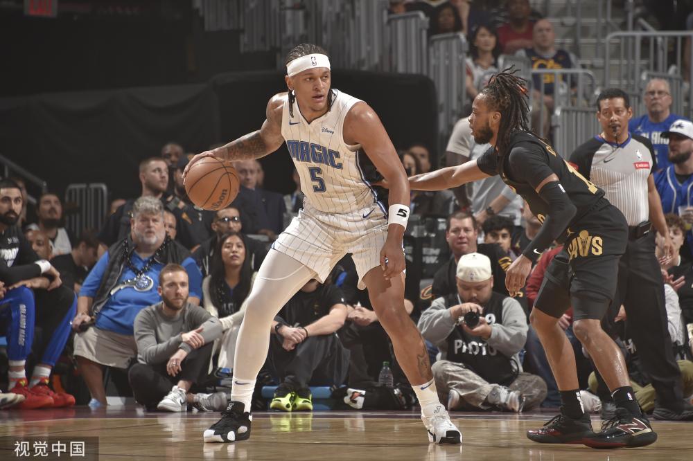 年轻球员的 年轻球员的